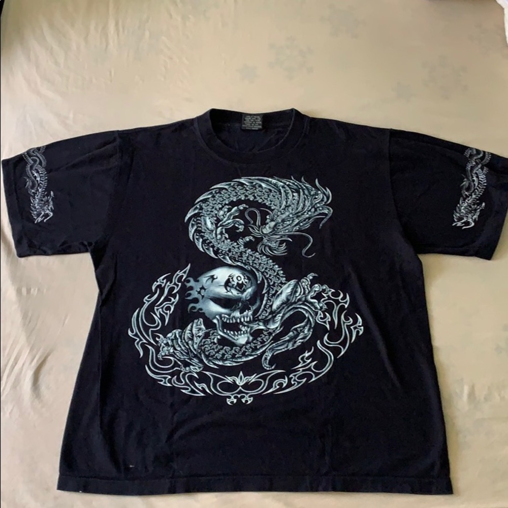 Vintage glow in dark black dragon skull shirt
